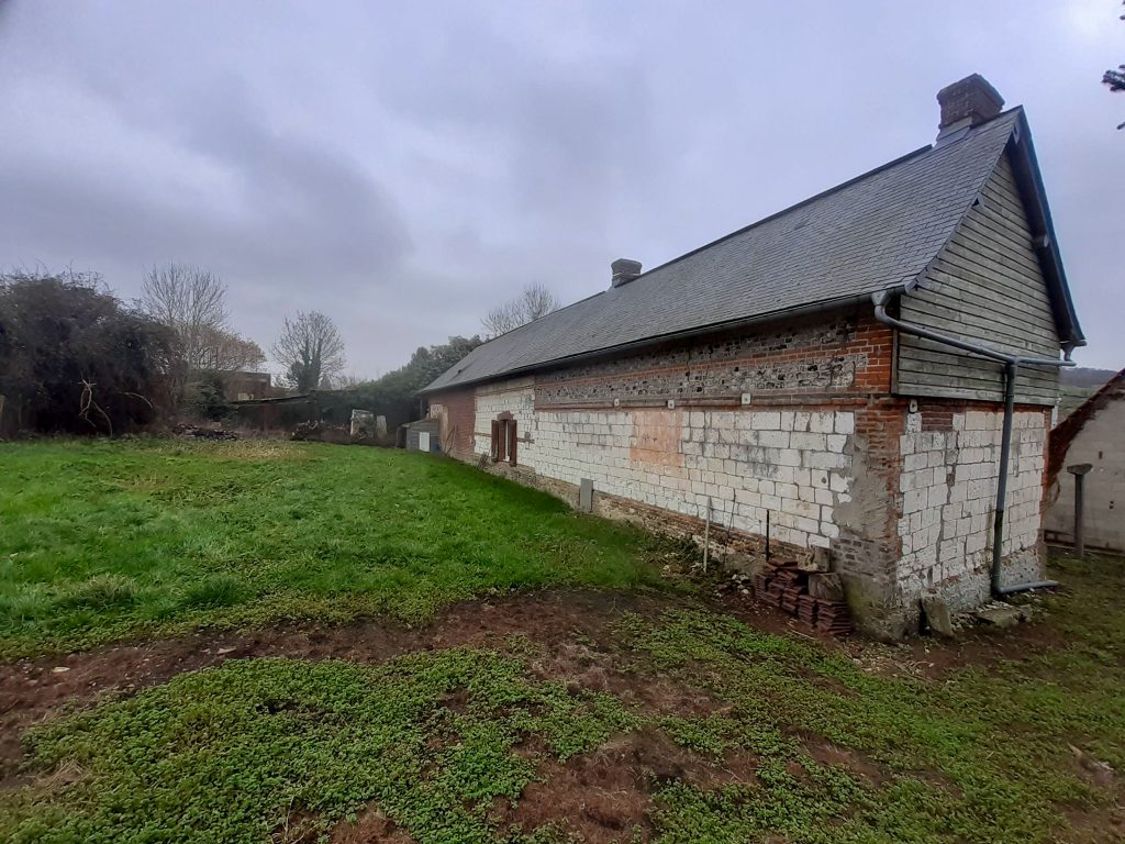 hômecia : longère T3 à vendre à Saint-Vaast-d'Équiqueville